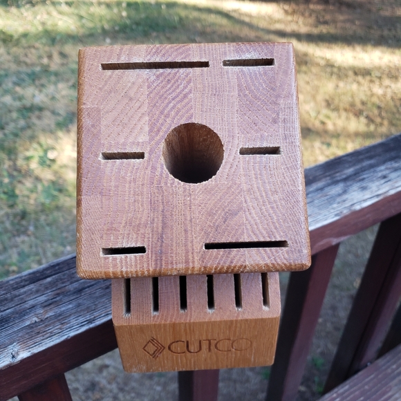 CUTCO 13 Slot Solid Oak Knife Block [12 Knives Round Slot]
